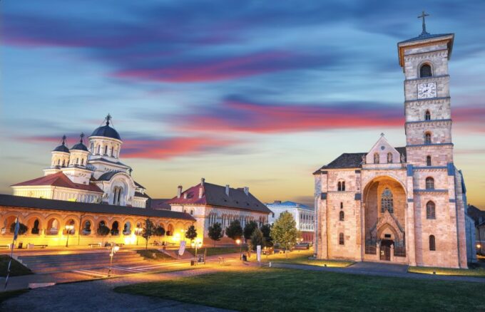 Cluj: Turda Salt Mine, Corvin Castle, Alba Carolina Tour - Frequently Asked Questions