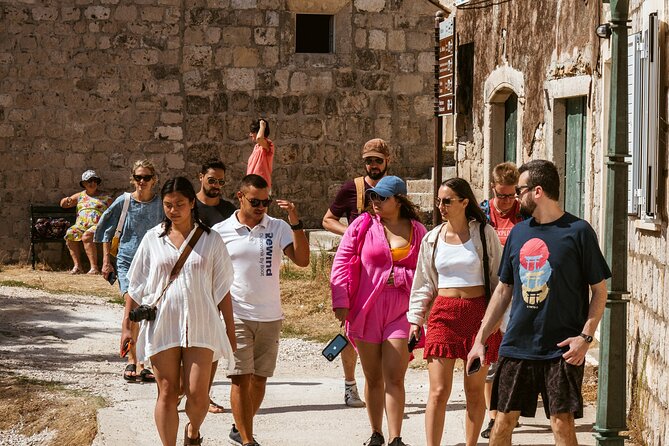 Coastal Vineyards: A Dream Wine Tour to Elaphiti Islands - Friendly and Knowledgeable Tour Guide