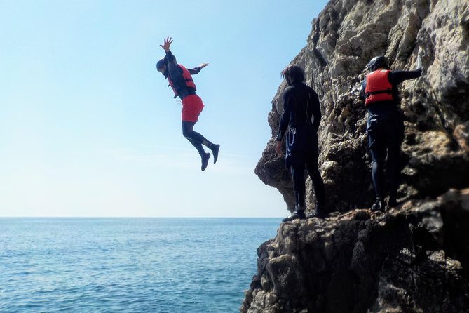 Coasteering and Cliff Jumping Near Lagos - Directions to the Coastline Algarve SUP & Coasteering Garage