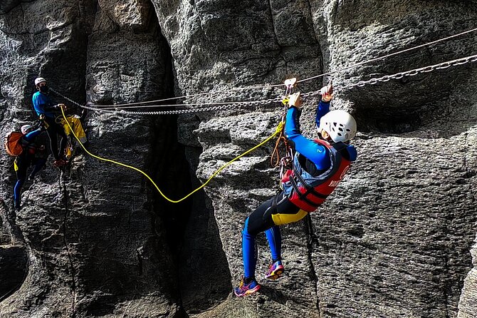 Coastering in Gran Canaria (Aquatic Route in the Ocean Cliffs) - Reviews