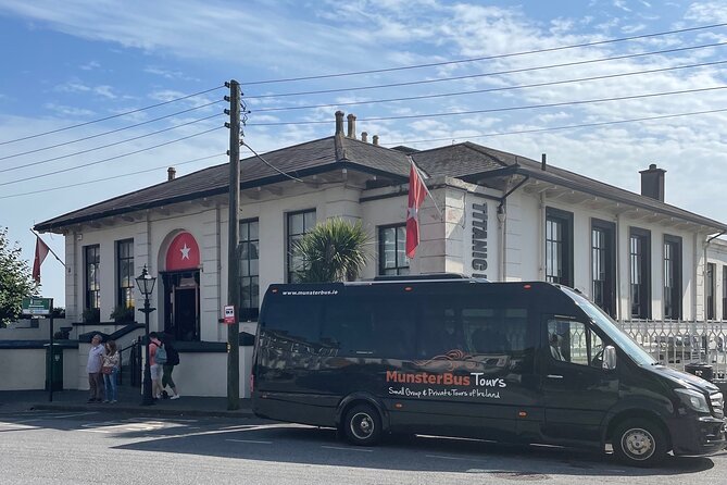 Cobh Cruise Excursion, Blarney, Cork & Kinsale. Car or Minibus. - Meeting and Pickup