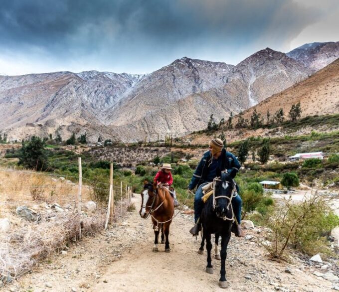 Cochiguaz: Horseback Riding, River and Mountain Range - Safety Instruction