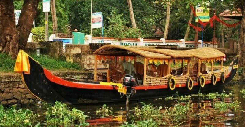 Cochin : Alleppey/Alappuzha Backwater Canoe (Shikara) Cruise - Authenticity and the Experience