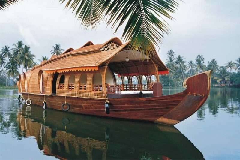 Cochin Backwaters Tour: Eco Boat Ride & Traditional Lunch - The Vegetarian Lunch: A Heartfelt Touch