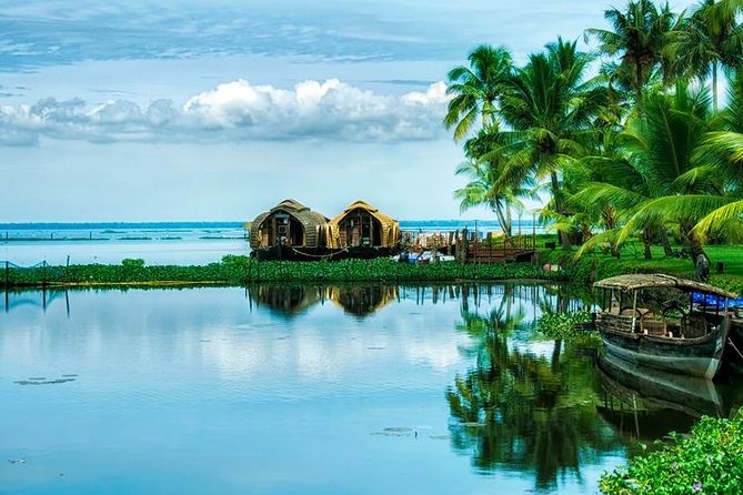 Cochin Heritage Tour With Alleppey Houseboat Cruise - Discovering the Dutch Palace and Synagogue