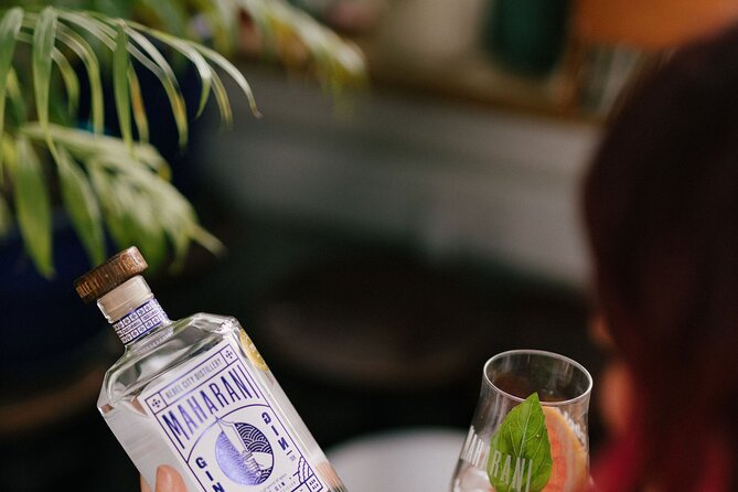 Cocktail Masterclass & Distillery Tour Combo - Operator