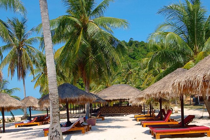 Coco Beach Park Full Day Trip With European Buffet - Dining Experience