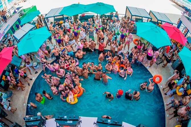 Coco Bongo Beach Club Cancun - Guest Experiences and Feedback