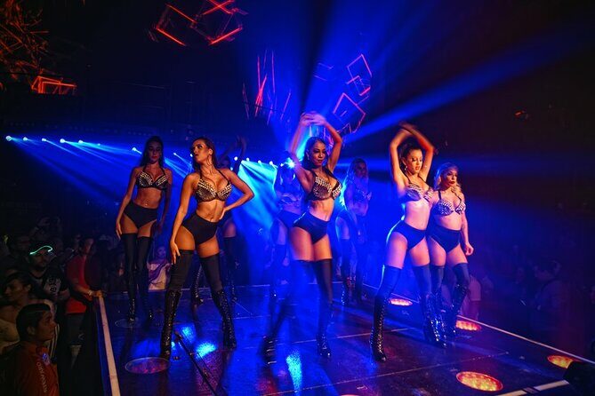 Coco Bongo Night Club Party in Punta Cana - Round Transfer & Entrance Tickets - Who Should Consider This Tour?