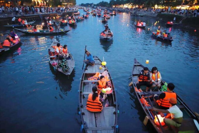 COCONUT JUNGLE-HOI AN CITY-BOAT RIDE-RELEASE FLOWER LANTERN - Hoai River Boat Ride and Lantern Release