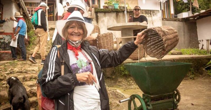 Coffee Tour From Medellin With Lunch and Coffee Tasting - Learning and Activities