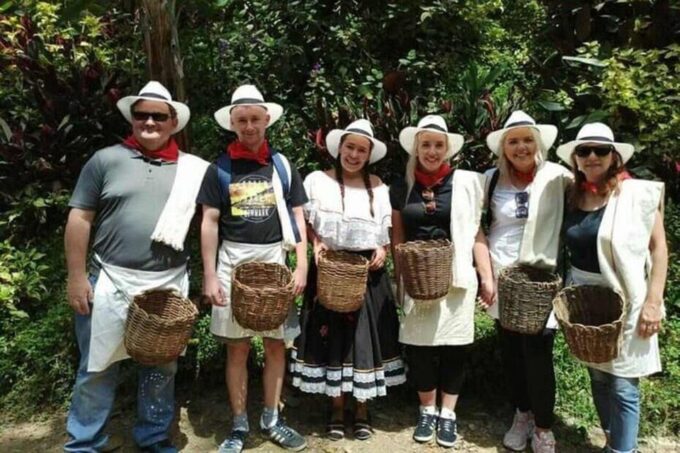 Coffee Tour From Medellin With Lunch and Coffee Tasting - Coffee Farm Experience