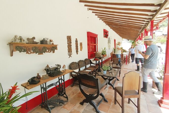 Coffee Tour Medellin - Pickup and Meeting Details