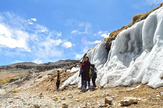 Colca Canyon 2 Days From Arequipa With Final Transfer to Puno - Group Size and Transportation