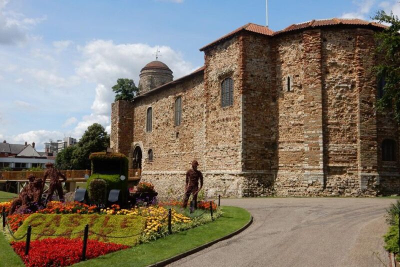 Colchester: Quirky Self-Guided Smartphone Heritage Walks - Alleged Hauntings at Red Lion Hotel