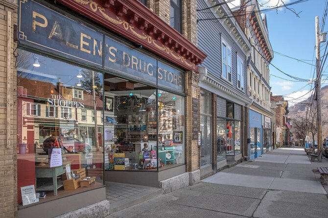 Cold Spring Town and Woodbury Outlets 1-Day Tour From New York - Transportation and Meeting Details