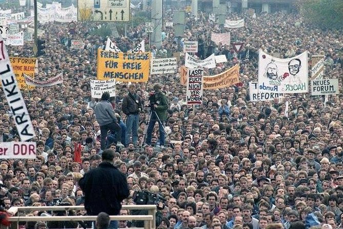 Cold War Walking Tour of Berlin - Inclusions and Exclusions