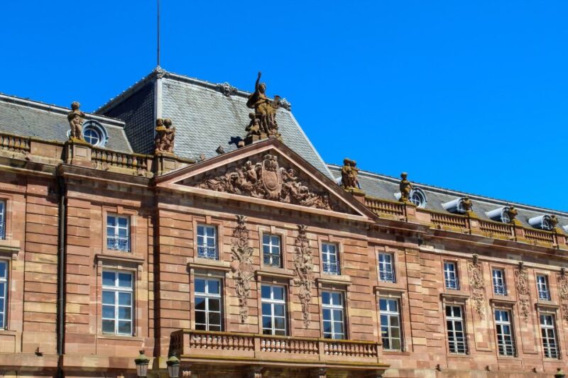 Colmar: Express Walk With a Local in 60 Minutes - Highlights of the Tour