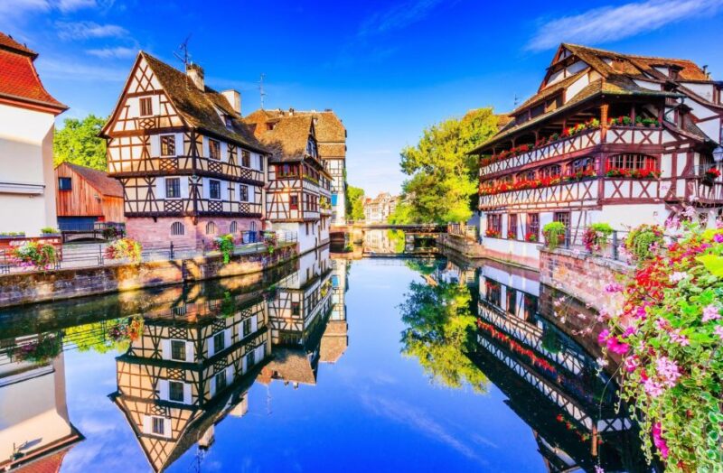 Colmar: Insta-Perfect Walk With a Local - Capturing Colmars Instagram-Worthy Spots
