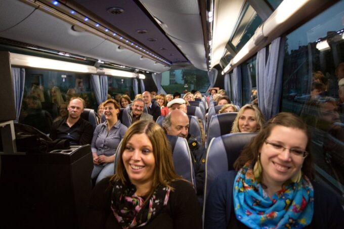 Cologne: 1.5-Hour Comedy Bus Tour - Exploring Colognes Attractions