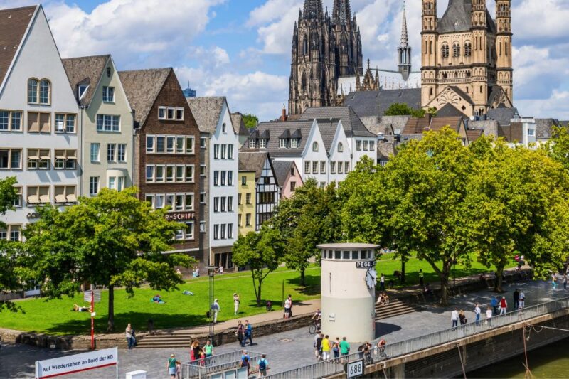 Cologne: First Discovery Walk and Reading Walking Tour - Recommended Attire and Accessibility