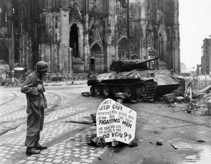 Cologne: Horrors of World War II Self-Guided Audio Tour - Key Points