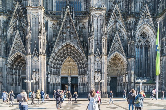 Cologne - Old Town Private Walking Tour - Accessibility and Participation