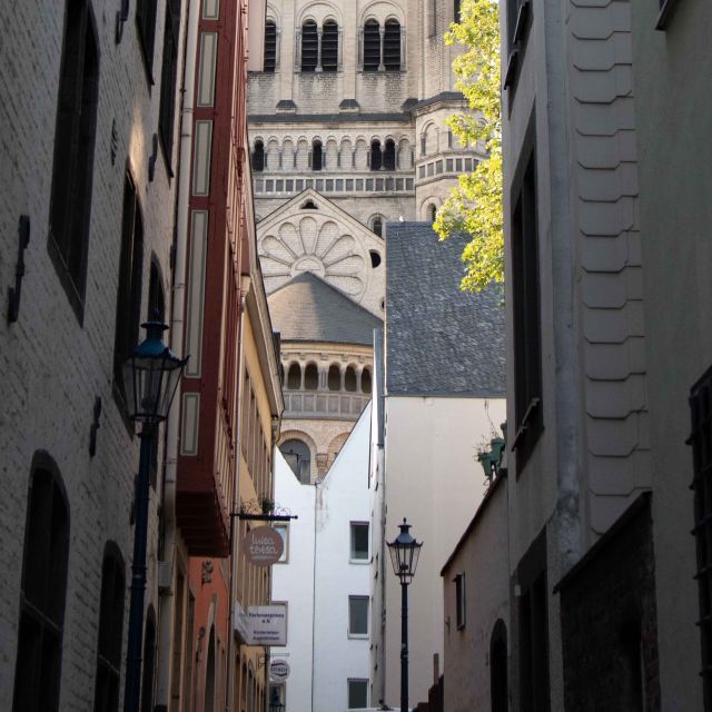 Cologne: Old Town Walking Tour Inkl Brewery Visit - Exploring Local Breweries