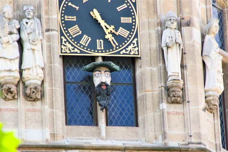 Cologne: Old Town Walking Tour With Brewery and Kölsch Beer - Itinerary and Highlights