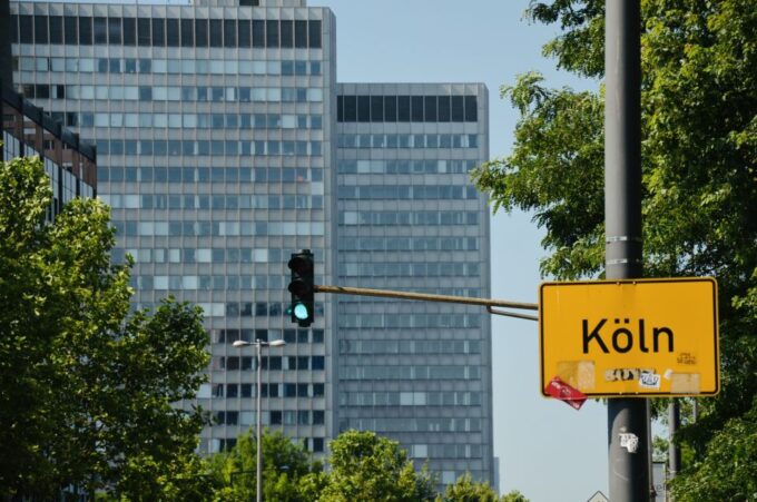 Cologne: Private Walking Tour of City Center - Romanesque Architecture