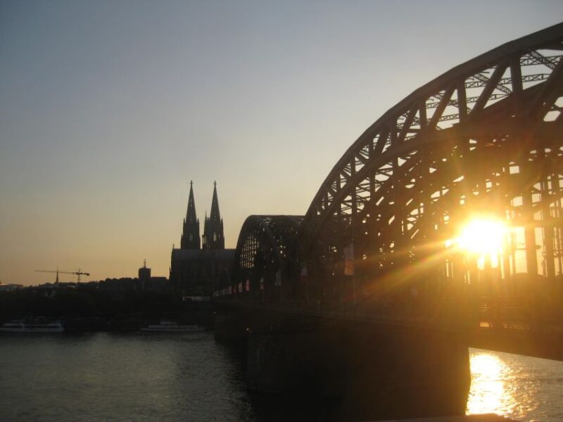 Cologne: Rickshaw Picnic and Park Tour, 2 Pers - Cancellation Policy