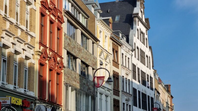 Cologne: Southside Severinsquarter Guided Tour in German - Key Points