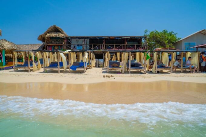 Colombia Aviary: Entrance Fee With Lunch and Beach Day - Frequently Asked Questions