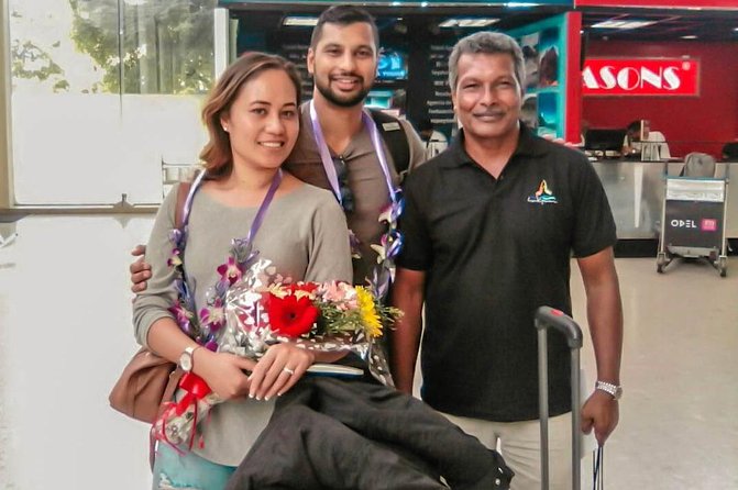 Colombo Airport (CMB) to Hikkaduwa City Private Transfer - Service Overview