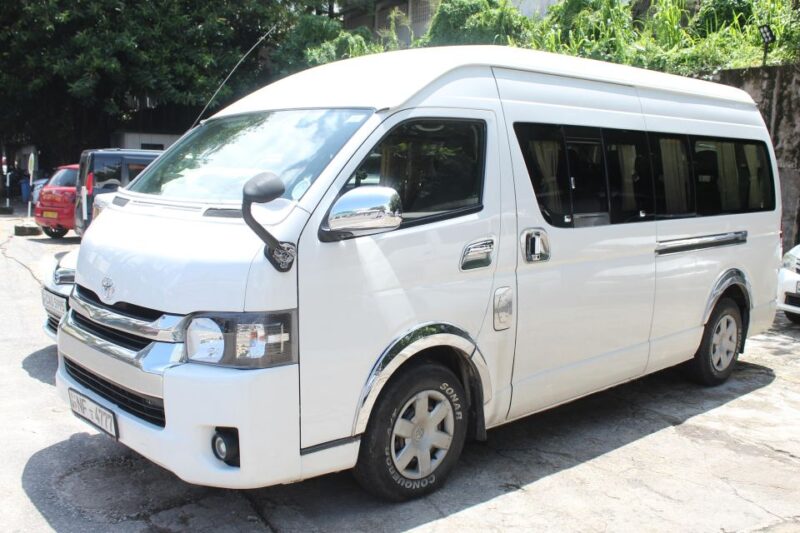 Colombo: Bandaranaike Airport to City Center Shared Transfer - Key Points