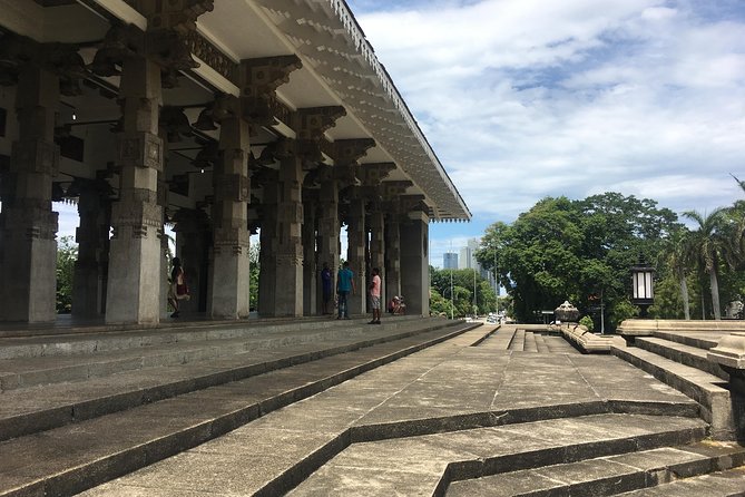 Colombo City Day Tour All Inclusive From Negombo - Independence Square and Old Parliament