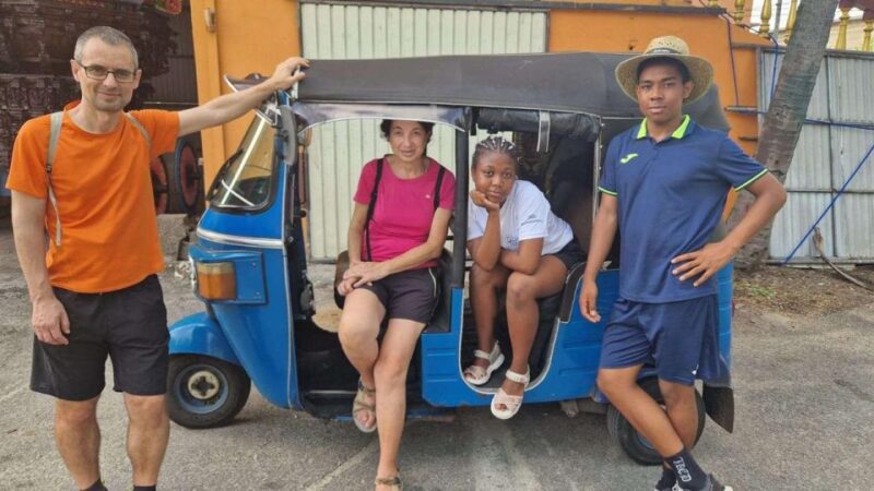 Colombo City Sightseeing Tour by Tuk Tuk Morning or Evening - Key Attractions