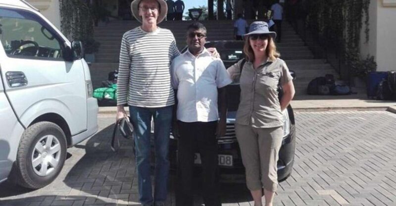 Colombo City to Bandaranaike International Airport Transfer - Vehicle and Accessibility