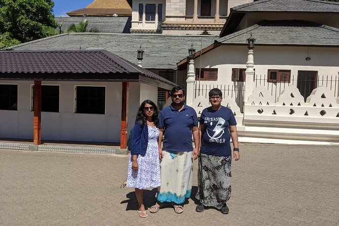Colombo City to Kandy City Private Transfer - Pickup and Drop-off Details