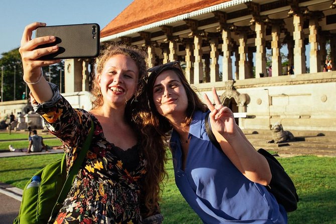 Colombo City Tour - Meeting and Pickup