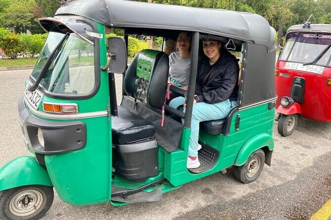 Colombo City Tour By Tuk Tuk (Include Lunch)Morning & Evening - Key Points