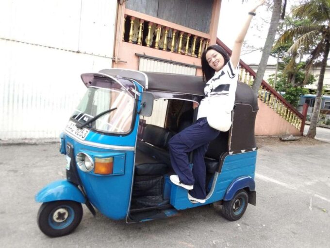 Colombo: City Tour by Tuk Tuk Morning or Evening With Pickup - Inclusions