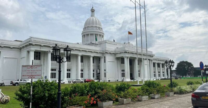 Colombo: Guided City Tour With Entry Tickets - Experience Features