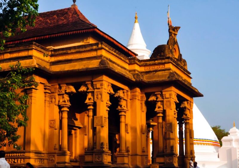 Colombo: Historical Temple Countryside Trail by TukTuk - Itinerary Highlights