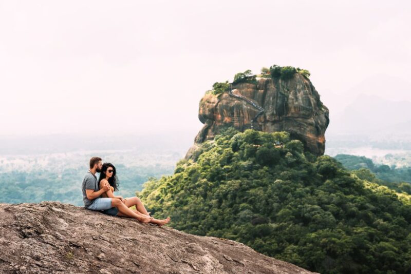 Colombo: Polonnaruwa & Sigiriya Guided Day Tour With Lunch - Travel Experience