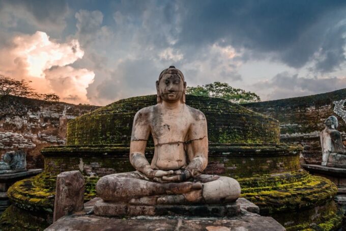 Colombo: Polonnaruwa & Sigiriya Guided Day Tour With Lunch - Recap