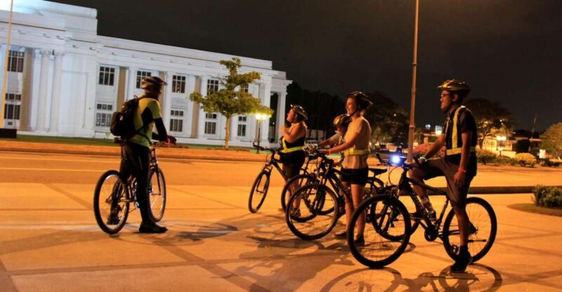 Colombo: Private Nighttime Biking Tour With Snacks - Key Points
