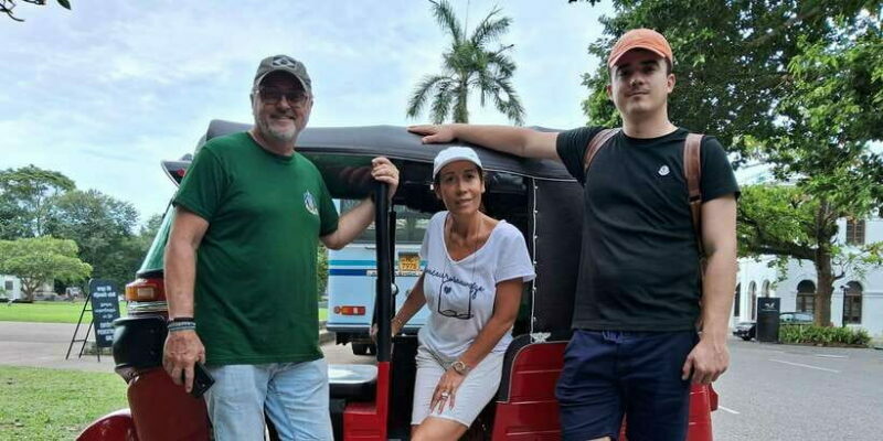 Colombo: Private Tuk-Tuk City Tour with All Entry Fees - Starting Point and Logistics