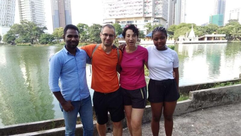 Colombo: Shopping Tour by Tuktuk With Sightseeing Tour - Key Points