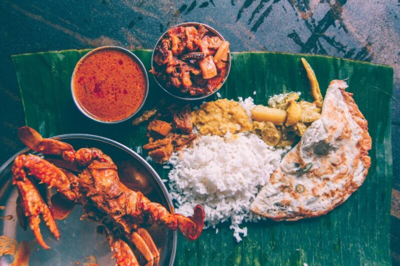Colombo: Sightseeing With Tasty Jaffna Lunch With Locals - Temples and Independence Square